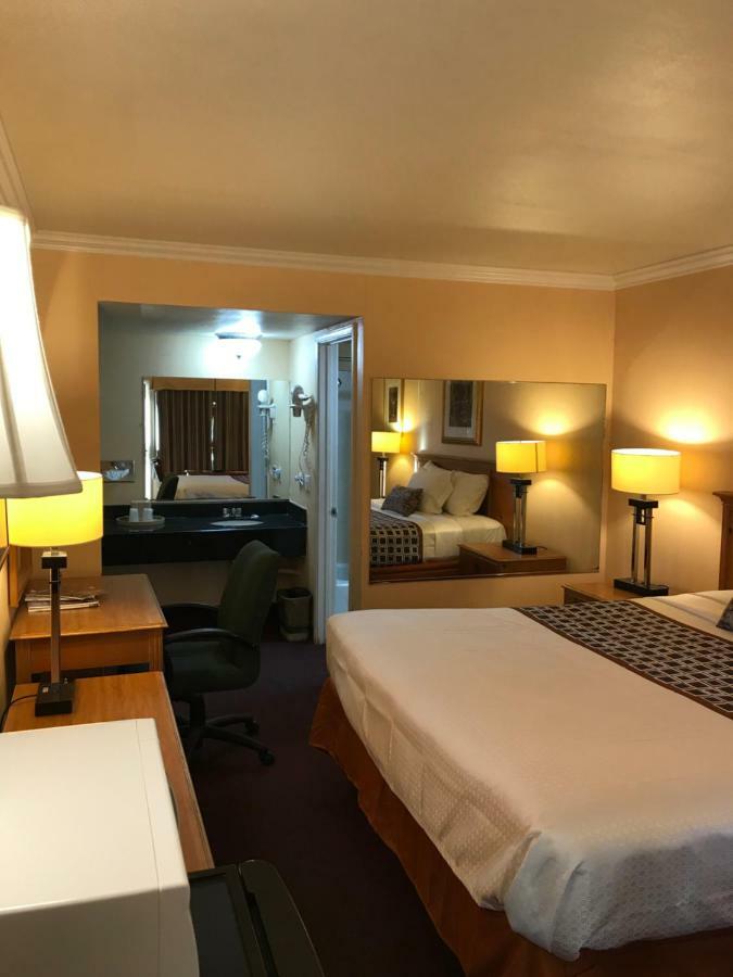 Sands Motel Riverside Extérieur photo